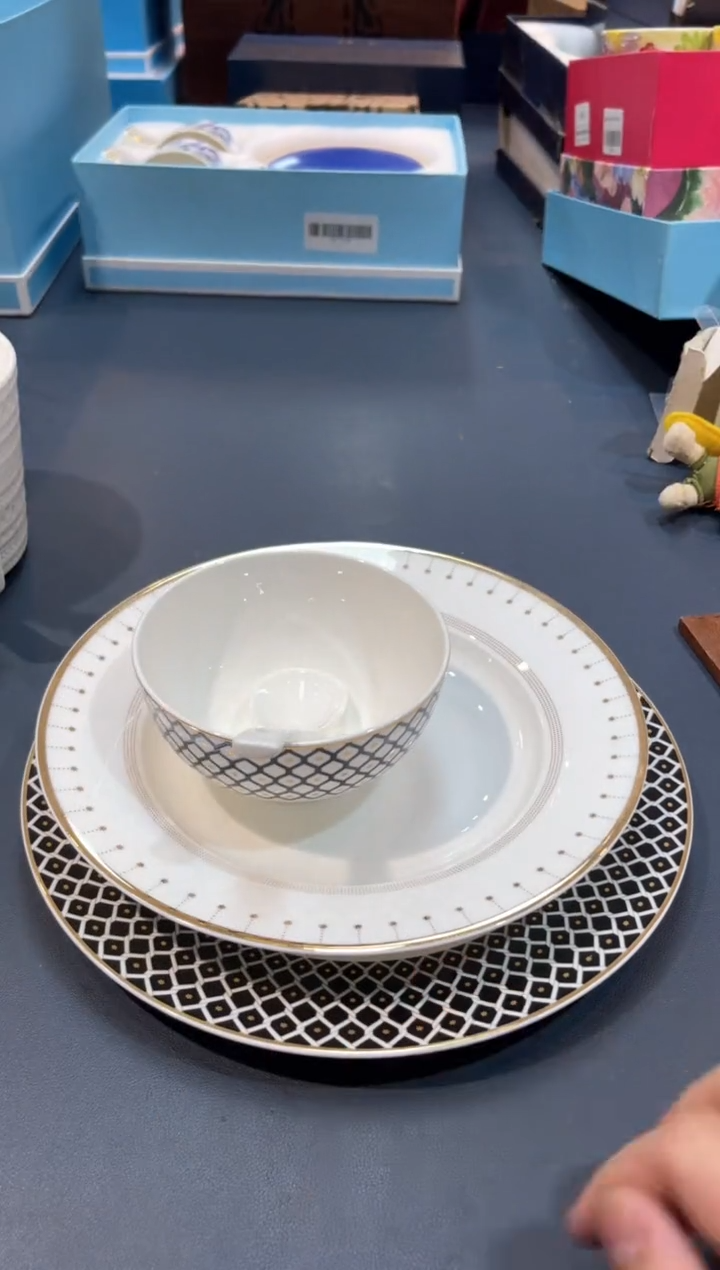 【闪购商品】碗F757全场正品，京东包邮