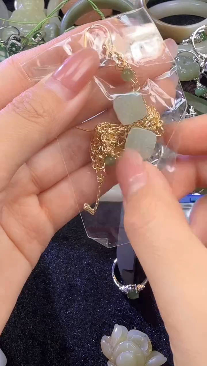 和田玉未镶嵌耳饰耳饰