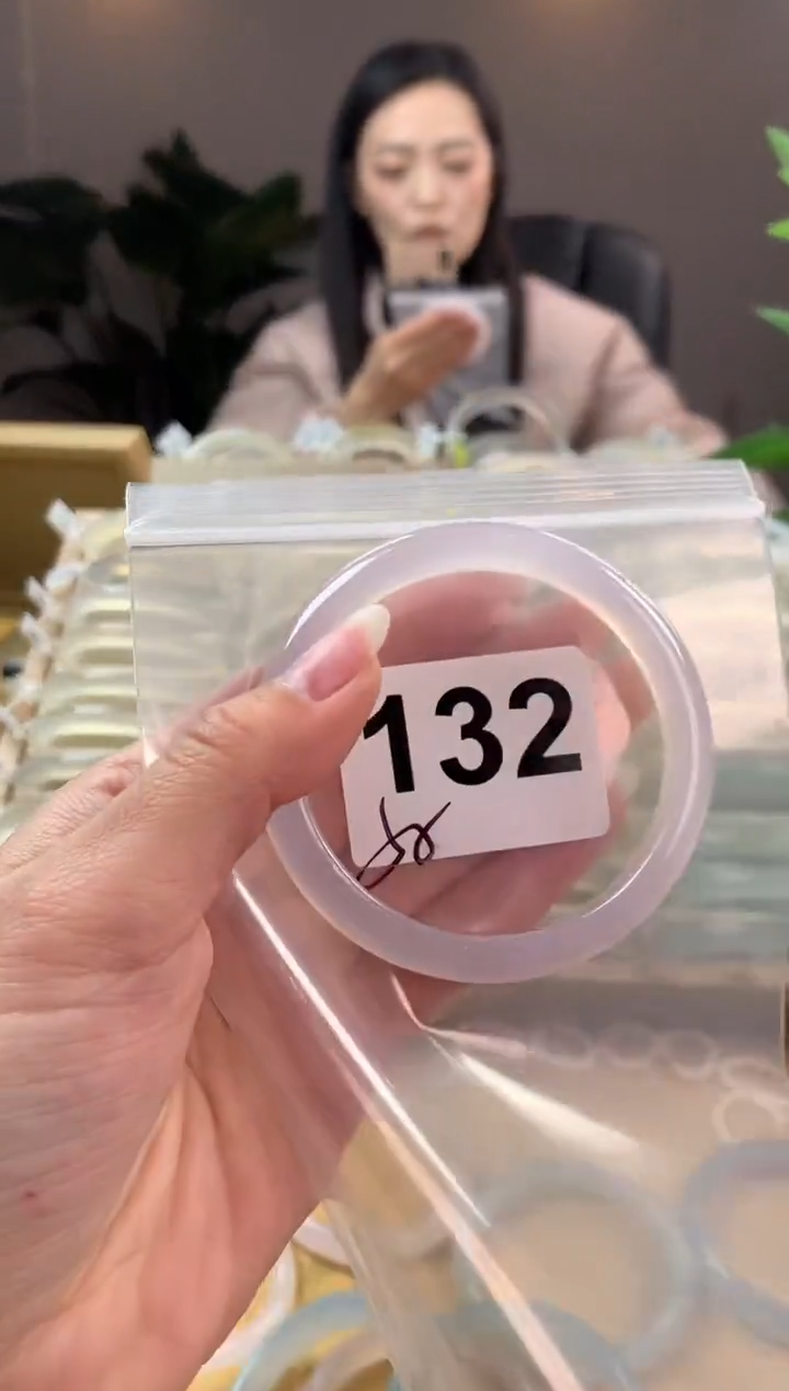 【闪购商品】玛瑙/玉髓手镯未镶嵌132