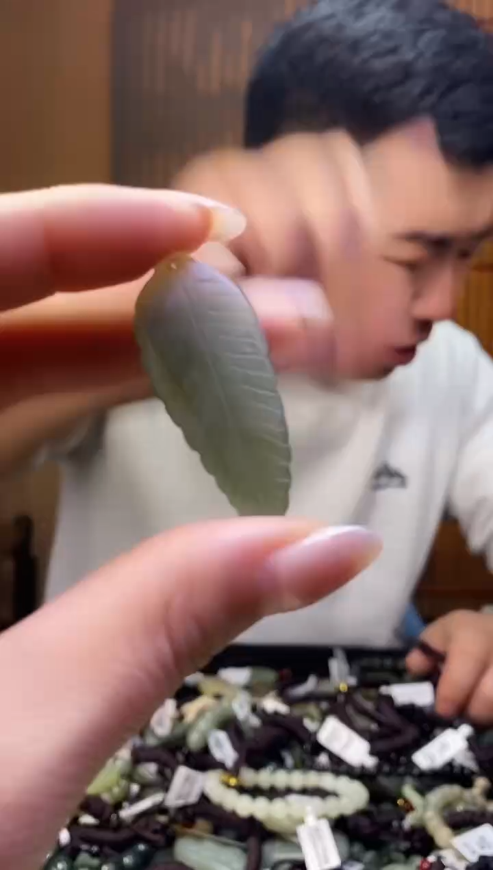 【闪购商品】和田玉颈饰未镶嵌多样性发货，拍一发一