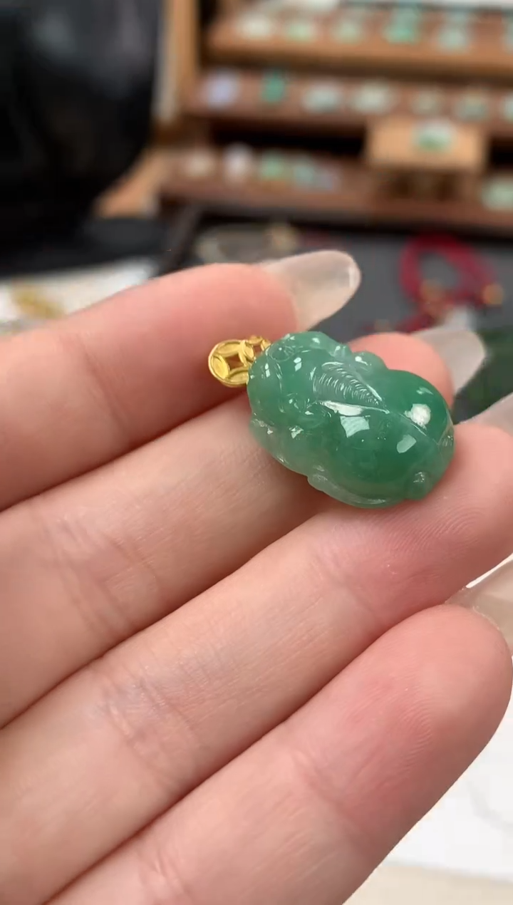 【闪购商品】翡翠吊坠(不含链)18K金镶嵌貔貅