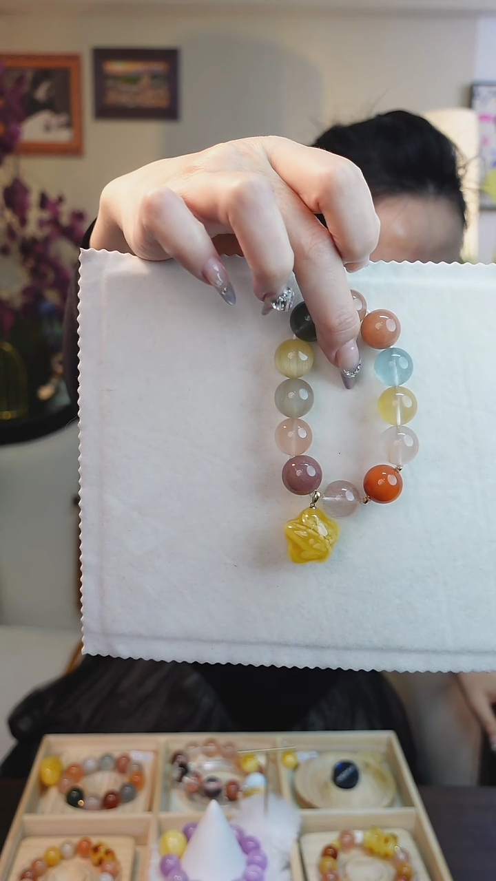 【闪购商品】水晶手串未镶嵌兔毛蜜蜡手串