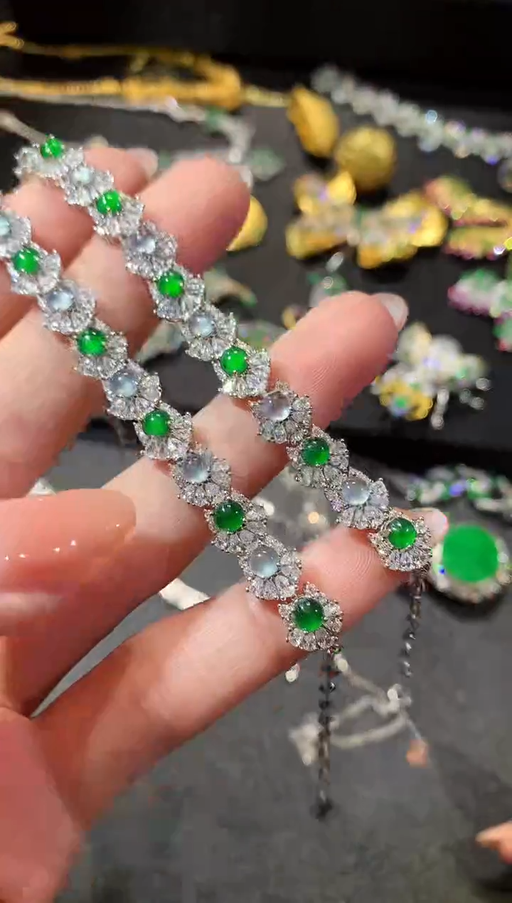 【闪购商品】翡翠手链银S925镶嵌117手链（多样性发货一件