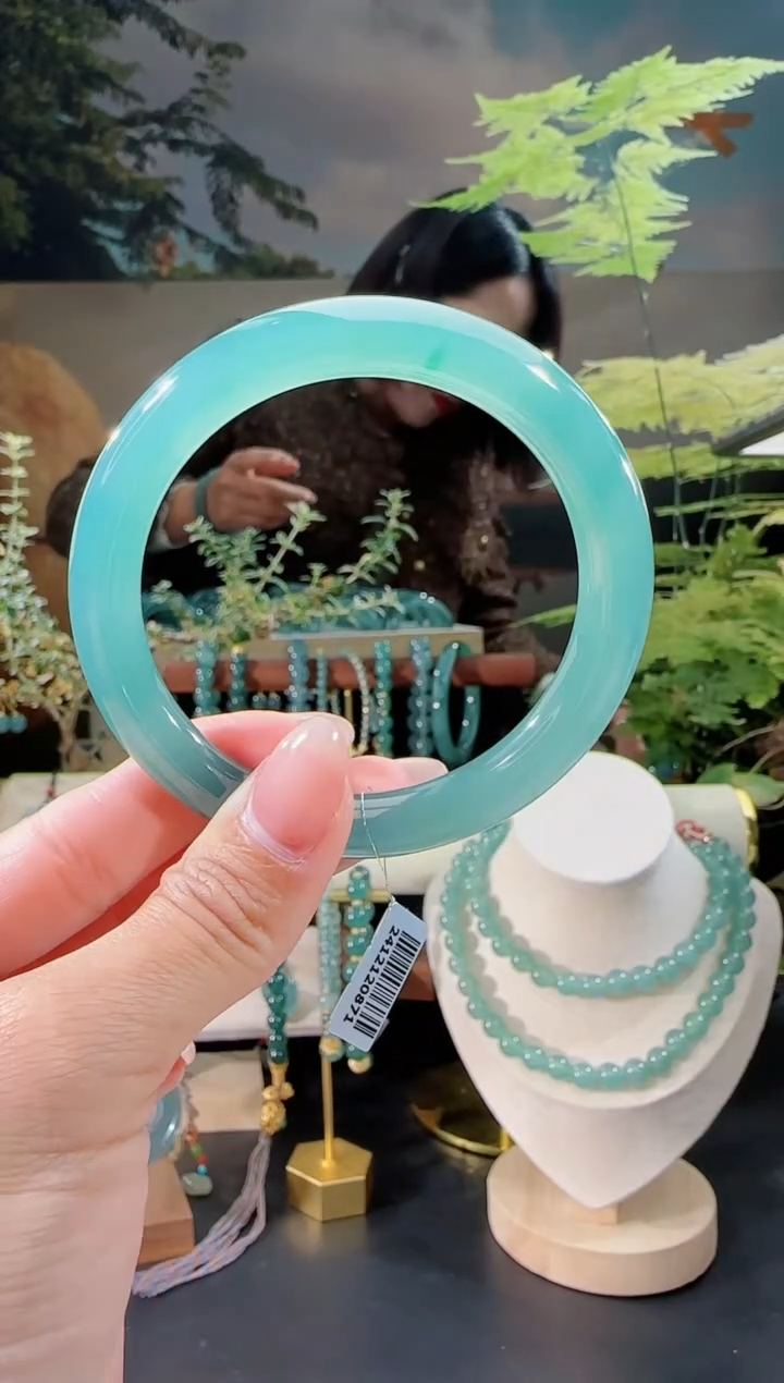 【闪购商品】定制翡翠手镯圆条未镶嵌56.6圈