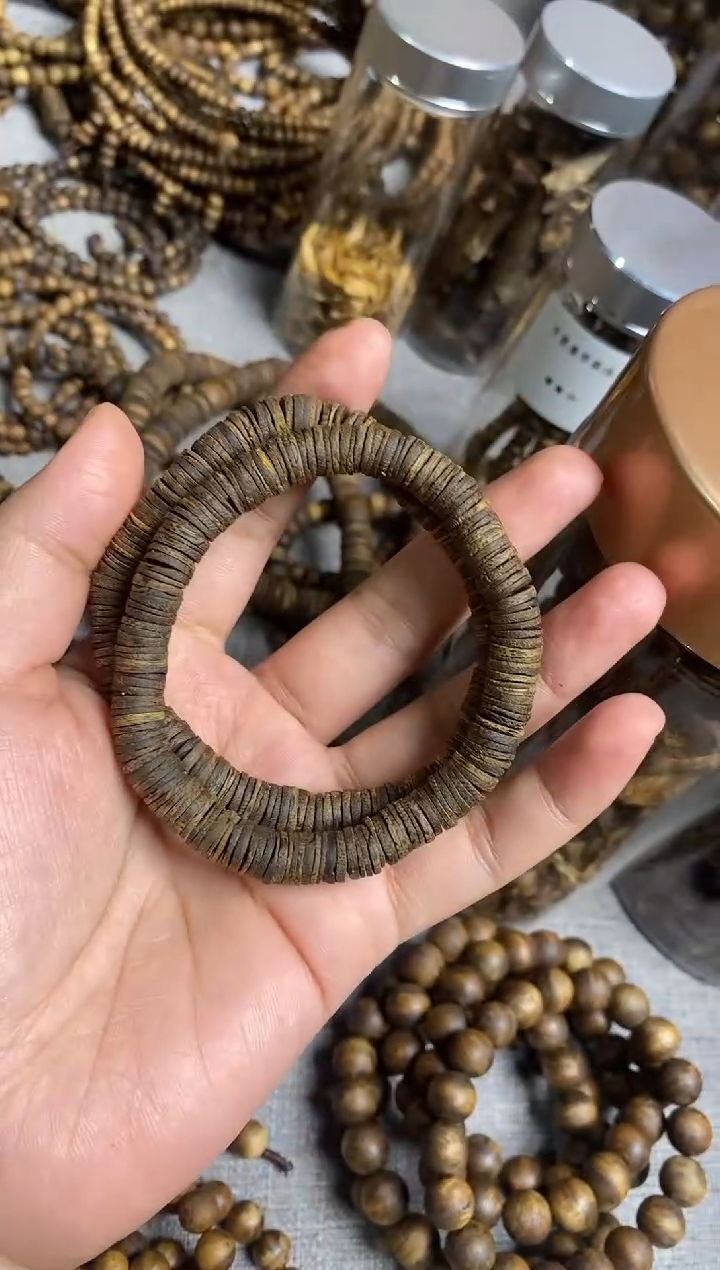 沉香手串沉水08金钱药片珠单圈手串多样性发一