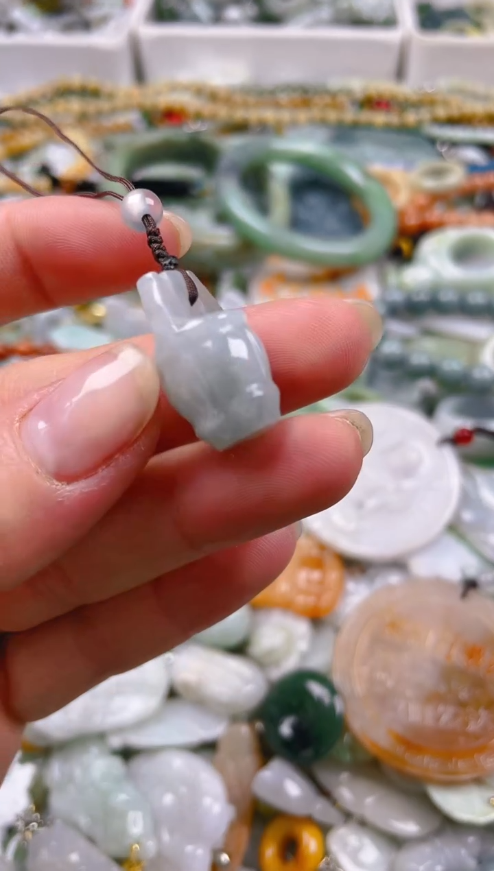 【闪购商品】翡翠颈饰未镶嵌/P/翡翠A货一图一物