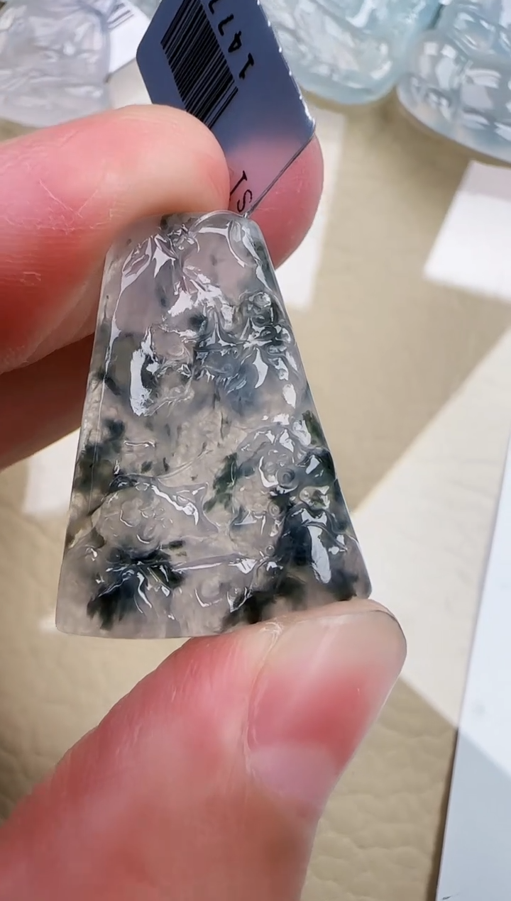 翡翠未镶嵌颈饰缅甸翡翠a货