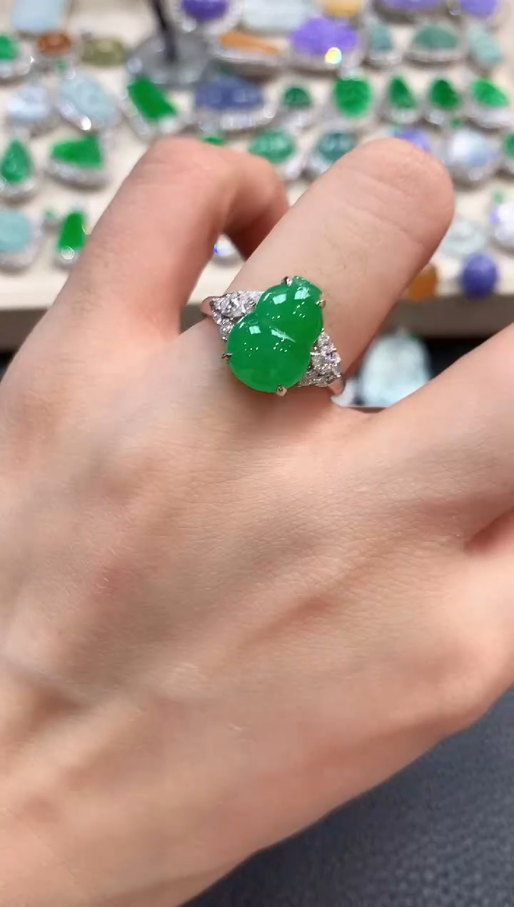 【闪购商品】翡翠戒指18K金镶嵌m91    