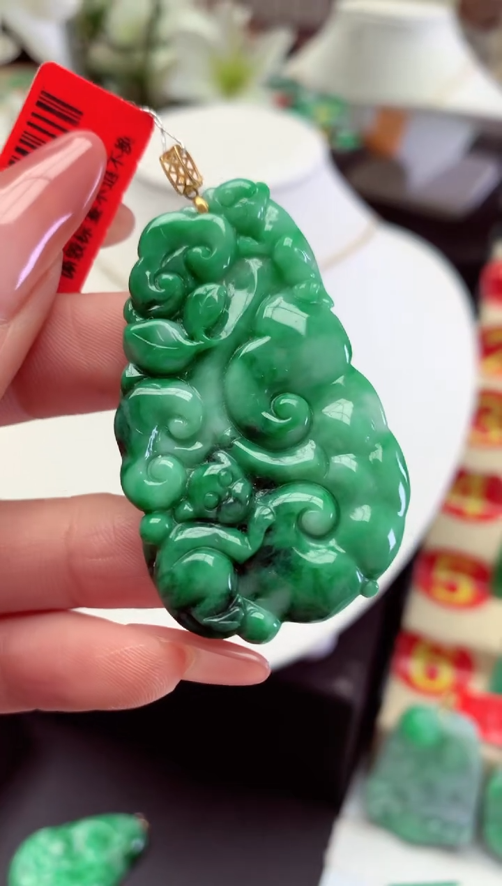 【闪购商品】翡翠颈饰18K金镶嵌挂件