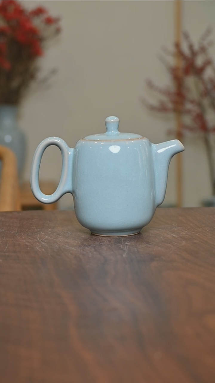 【闪购商品】其他微瑕天青釉无款美好时光壶260毫升
