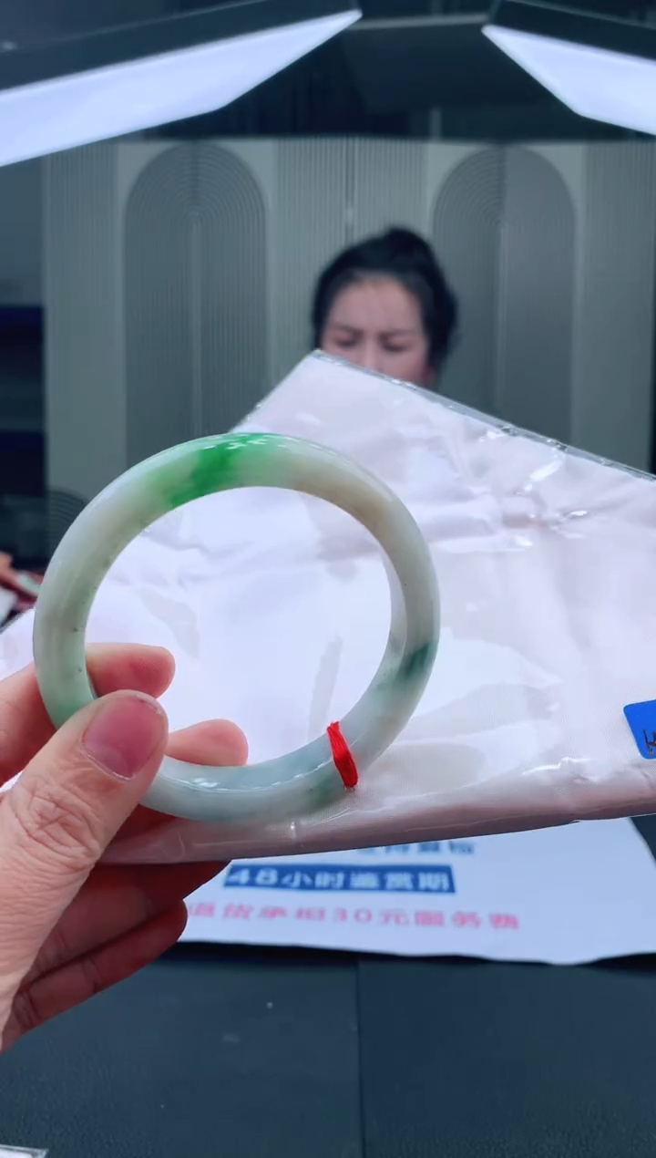 未镶嵌手镯翡翠111