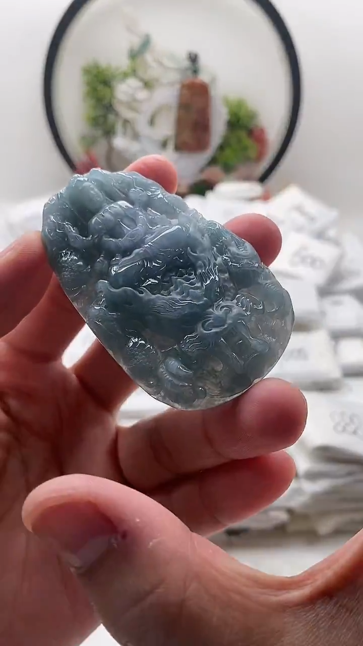 颈饰未镶嵌翡翠千手观音