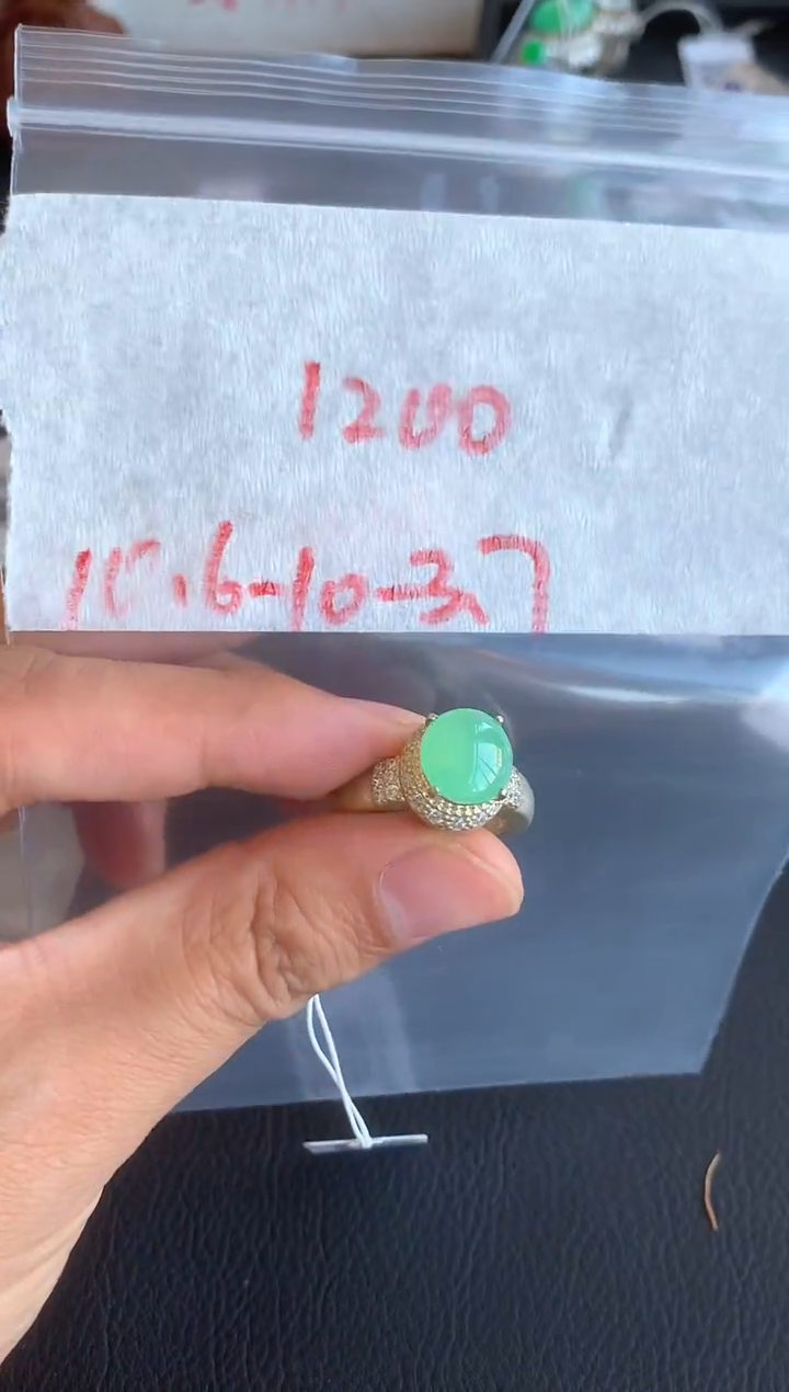 未镶嵌定制翡翠缅甸A货翡翠，拍一发一