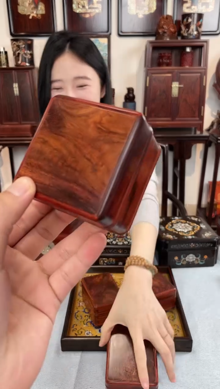 【闪购商品】紫檀木类成套家具镶嵌黄花梨盒子