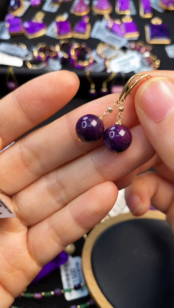 苏纪石（舒俱来）18K金镶嵌耳饰牡*1