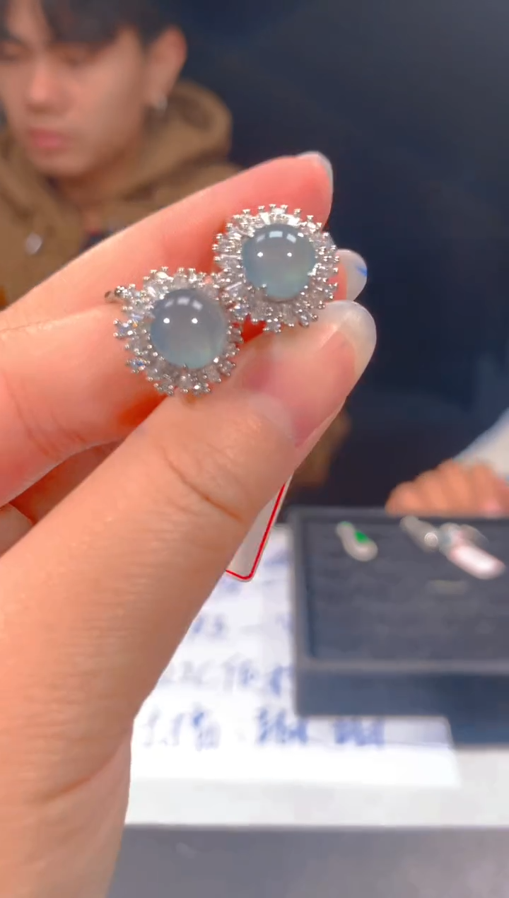 【闪购商品】定制翡翠未镶嵌36定制翡翠，多样性发货（发其一）