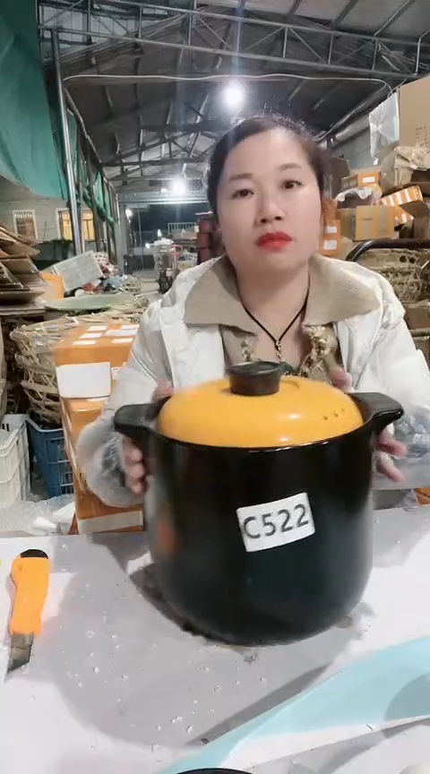 【闪购商品】c522明显瑕疵黑锅带盖