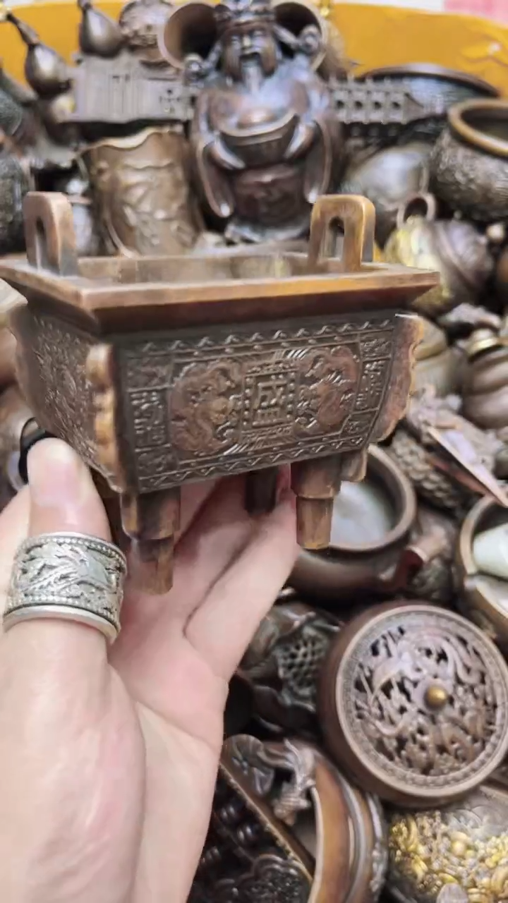 精美铜器  点击下单