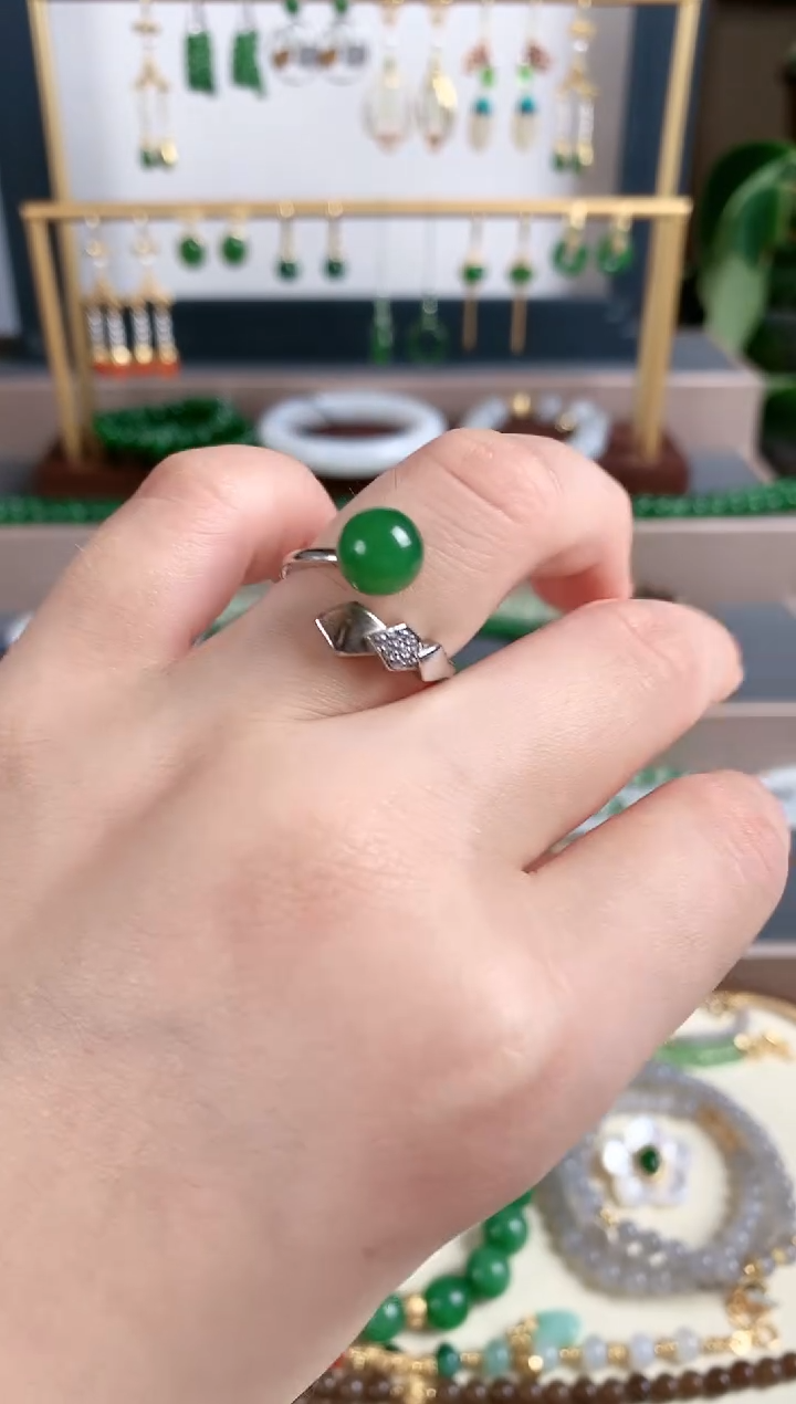 银S925镶嵌戒指和田玉1