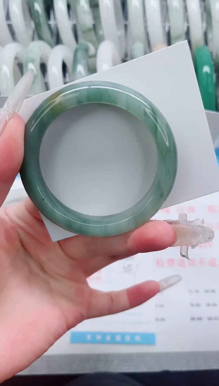 【闪购商品】石英质玉手镯未镶嵌A180-54.1