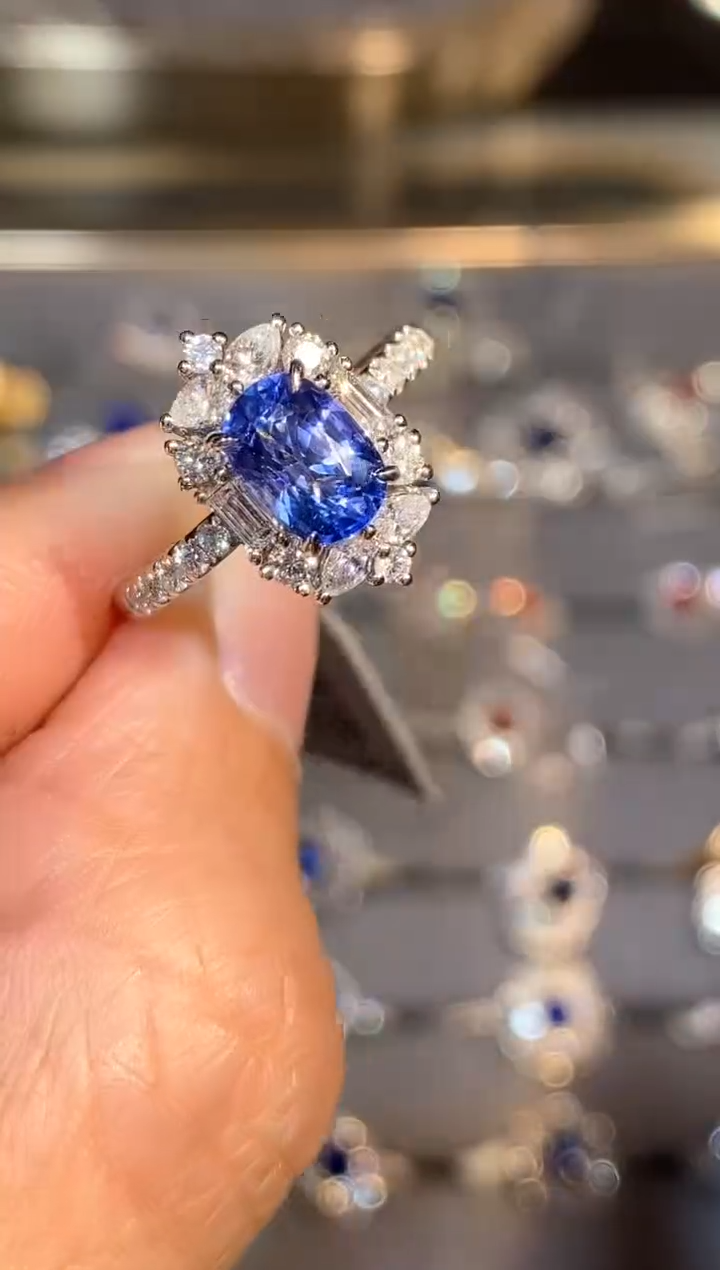 【闪购商品】蓝宝石戒指18K金镶嵌1.58ct/-矢车菊-展会同步价