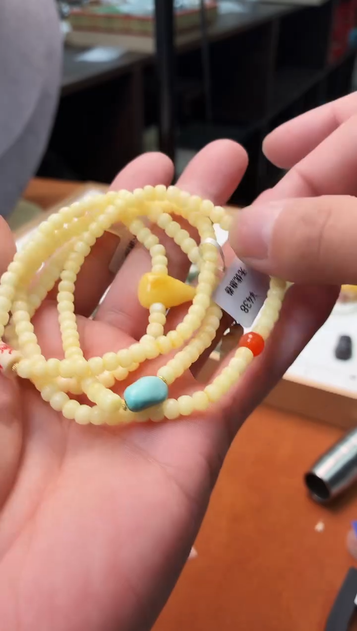 蜜蜡颈饰未镶嵌o41