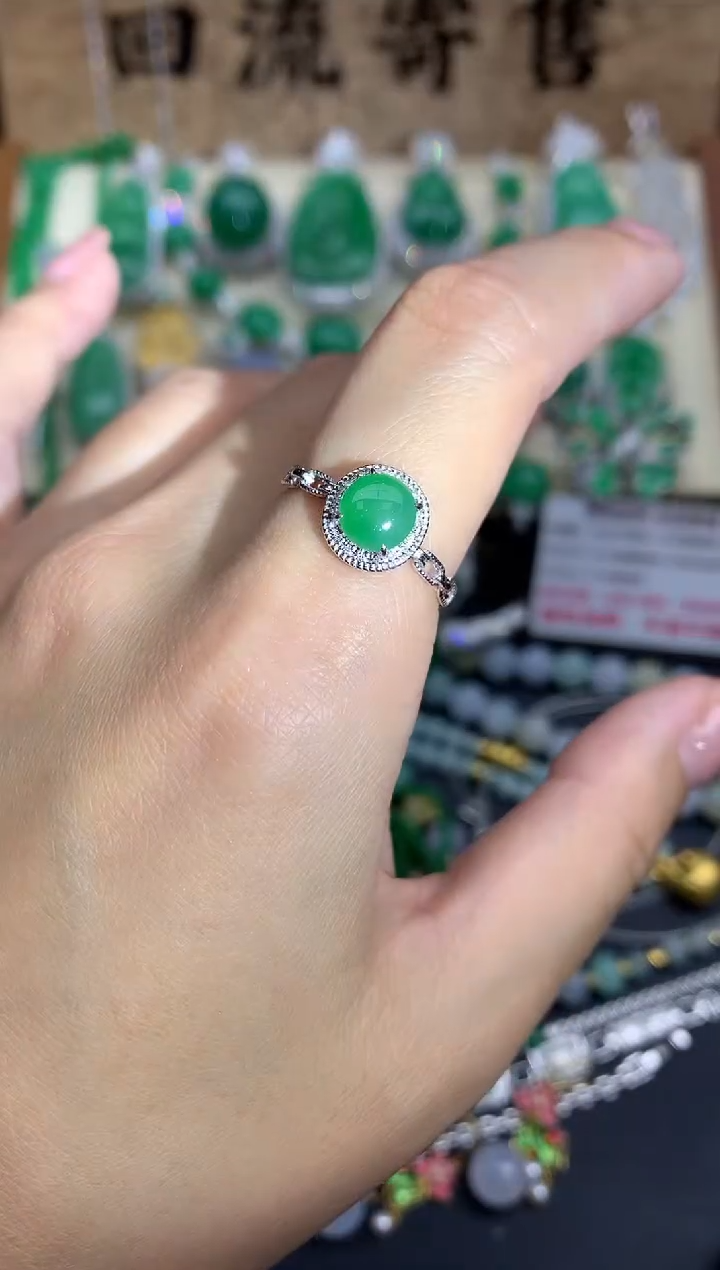 【闪购商品】翡翠戒指18K金镶嵌356-中国好珍宝
