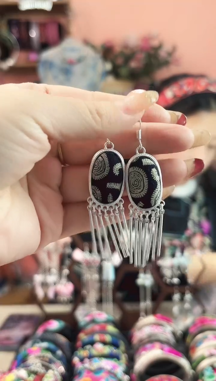 艺枝独绣手工饰品50