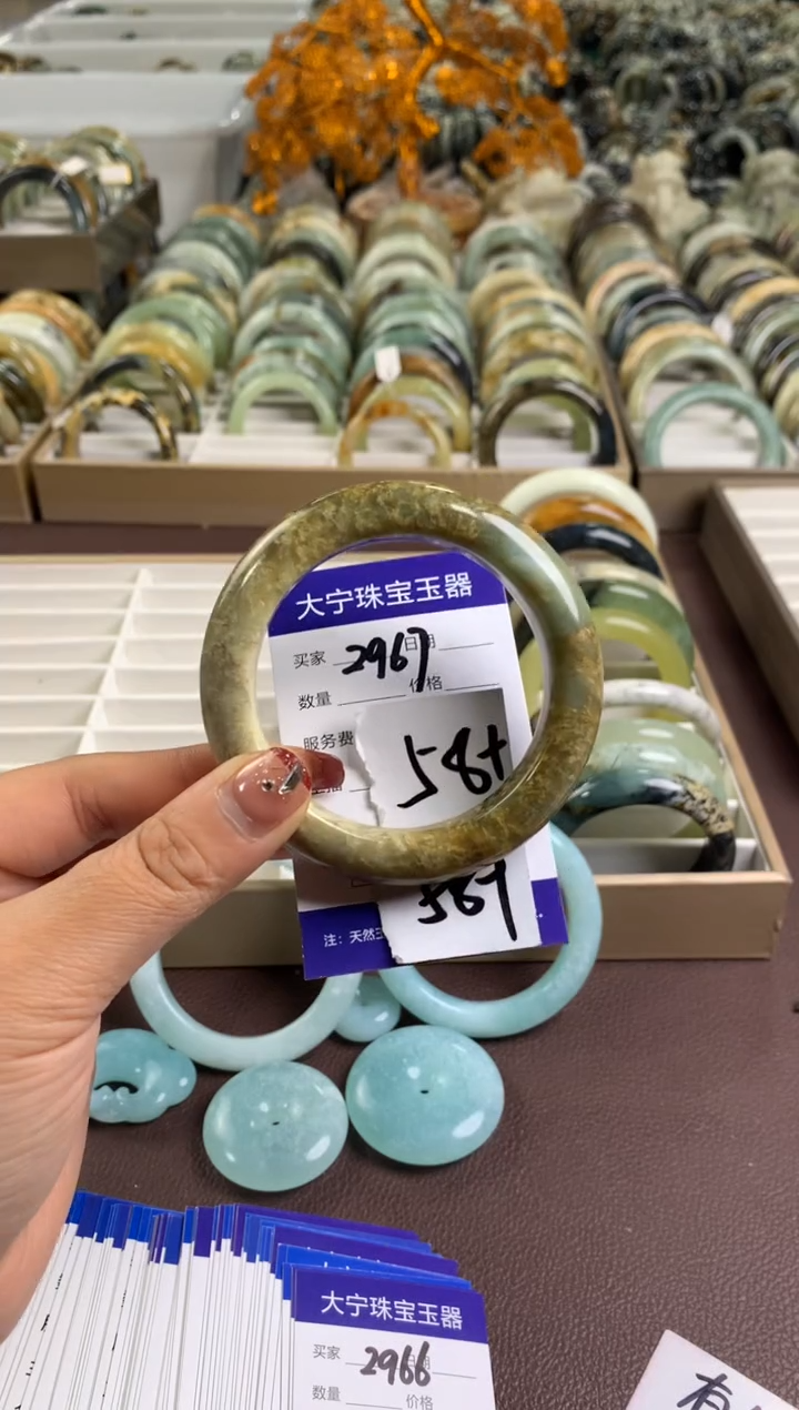 【闪购商品】蛇纹石玉手镯未镶嵌2967