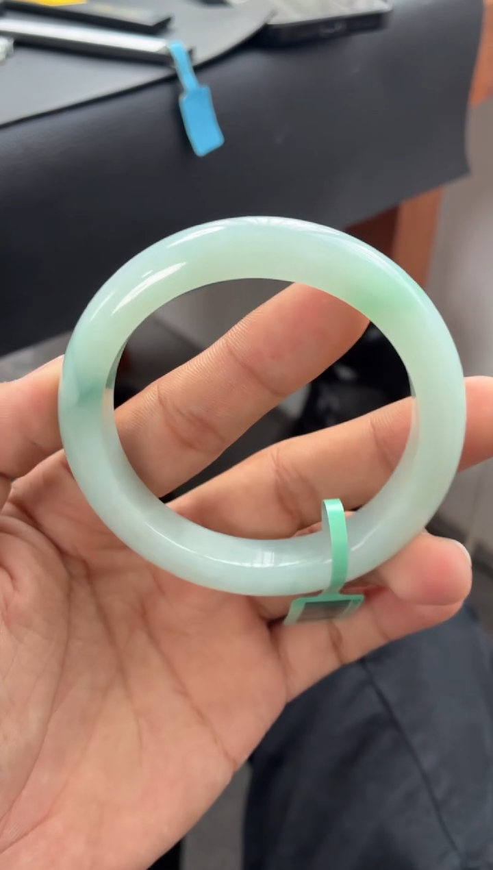 未镶嵌手镯翡翠绿晴底飘花 9号 55-56圈口