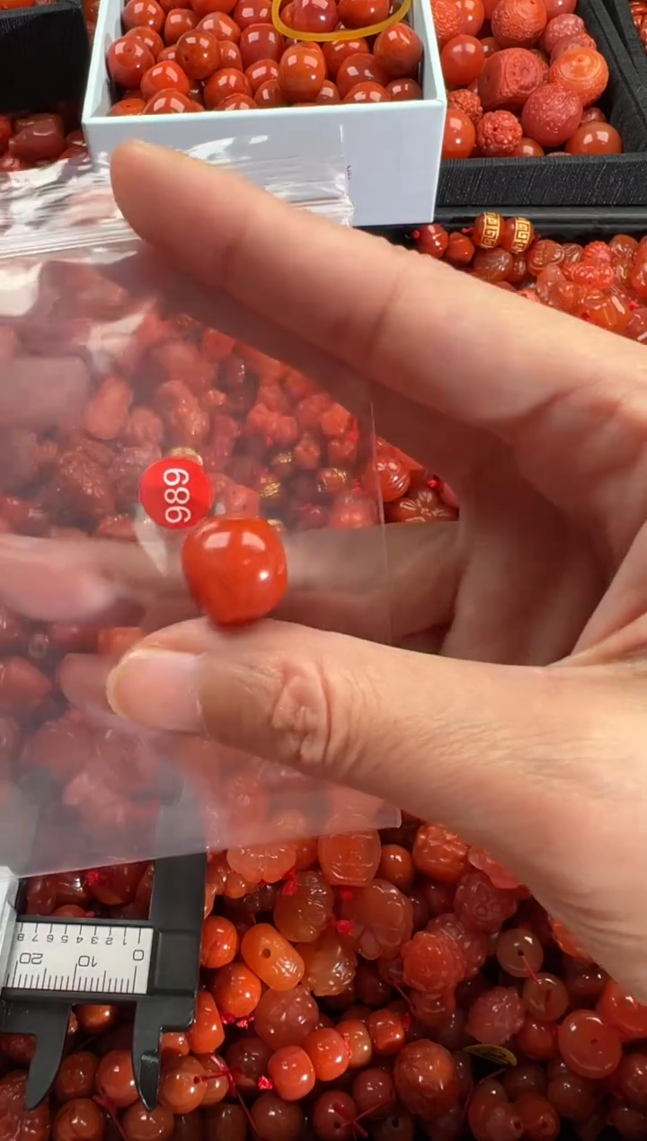 【闪购商品】南红玛瑙颈饰未镶嵌1
