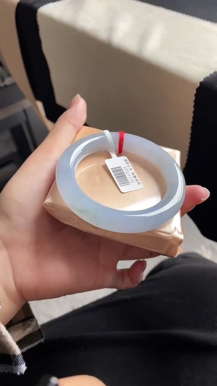 未镶嵌手镯翡翠三天鉴赏期