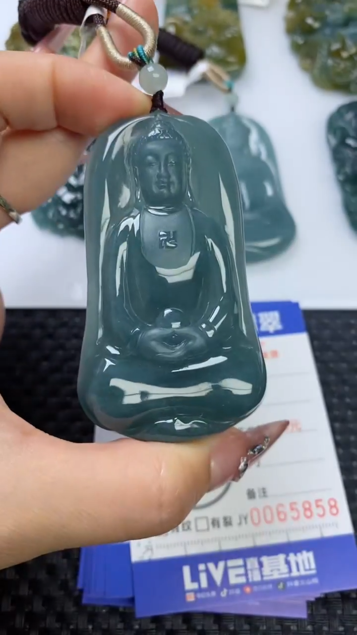 【闪购商品】翡翠颈饰未镶嵌11111111111111111