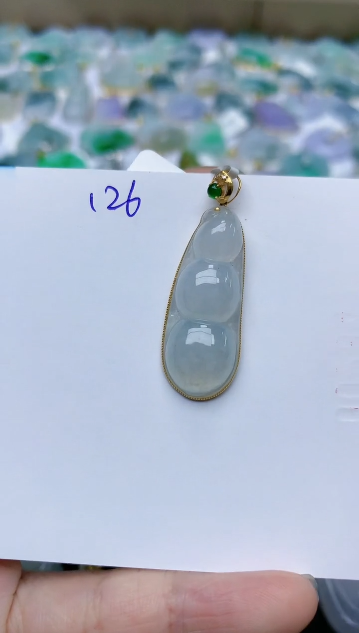 【闪购商品】翡翠颈饰18K金镶嵌天然翡翠A货    