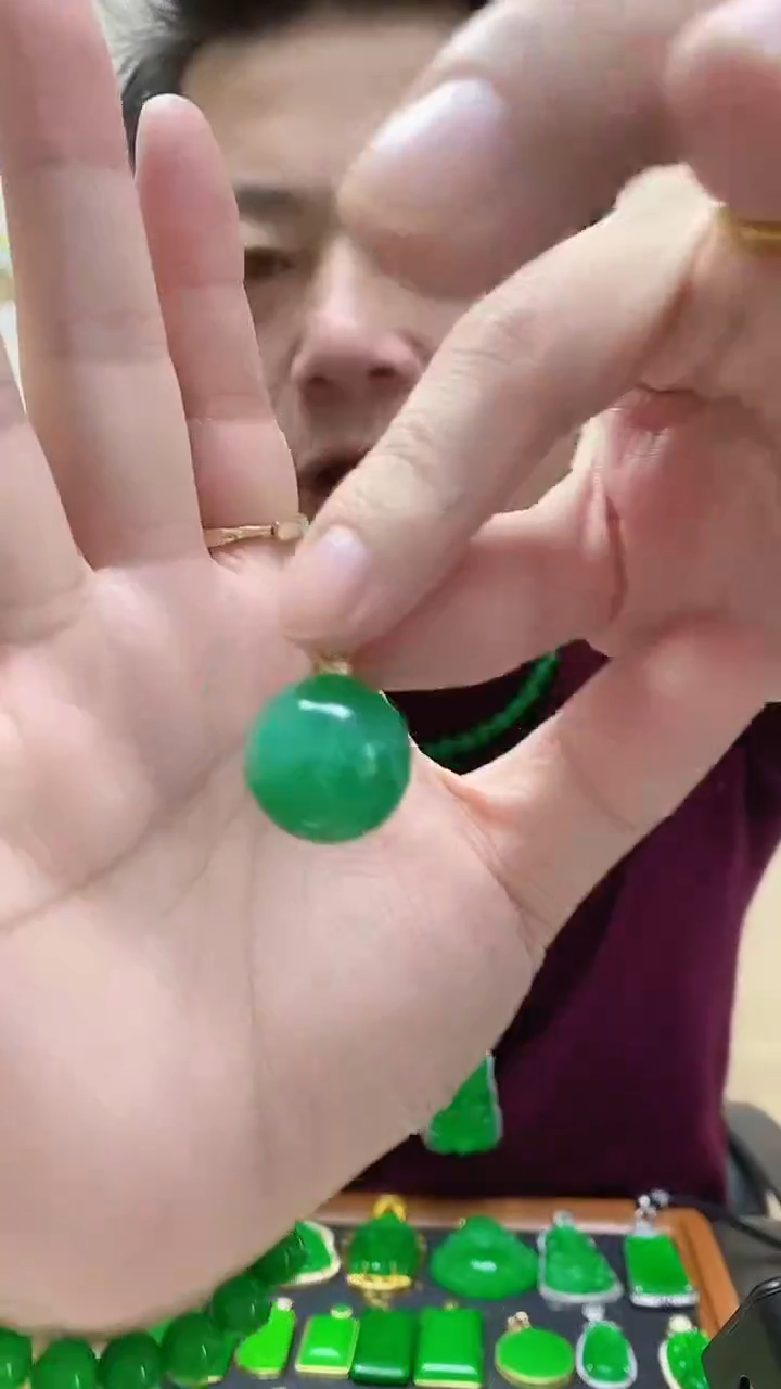 吊坠(赠链)14K金镶嵌石英质玉天然吊坠