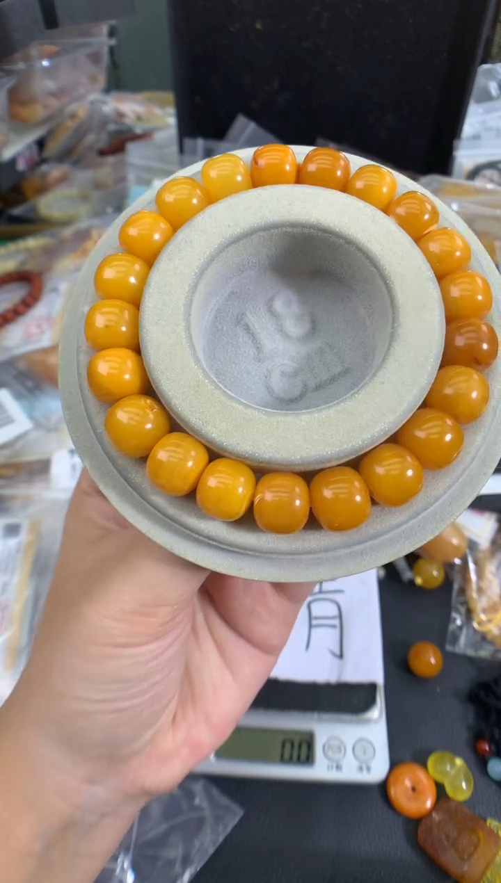 蜜蜡未镶嵌珠宝奇石1