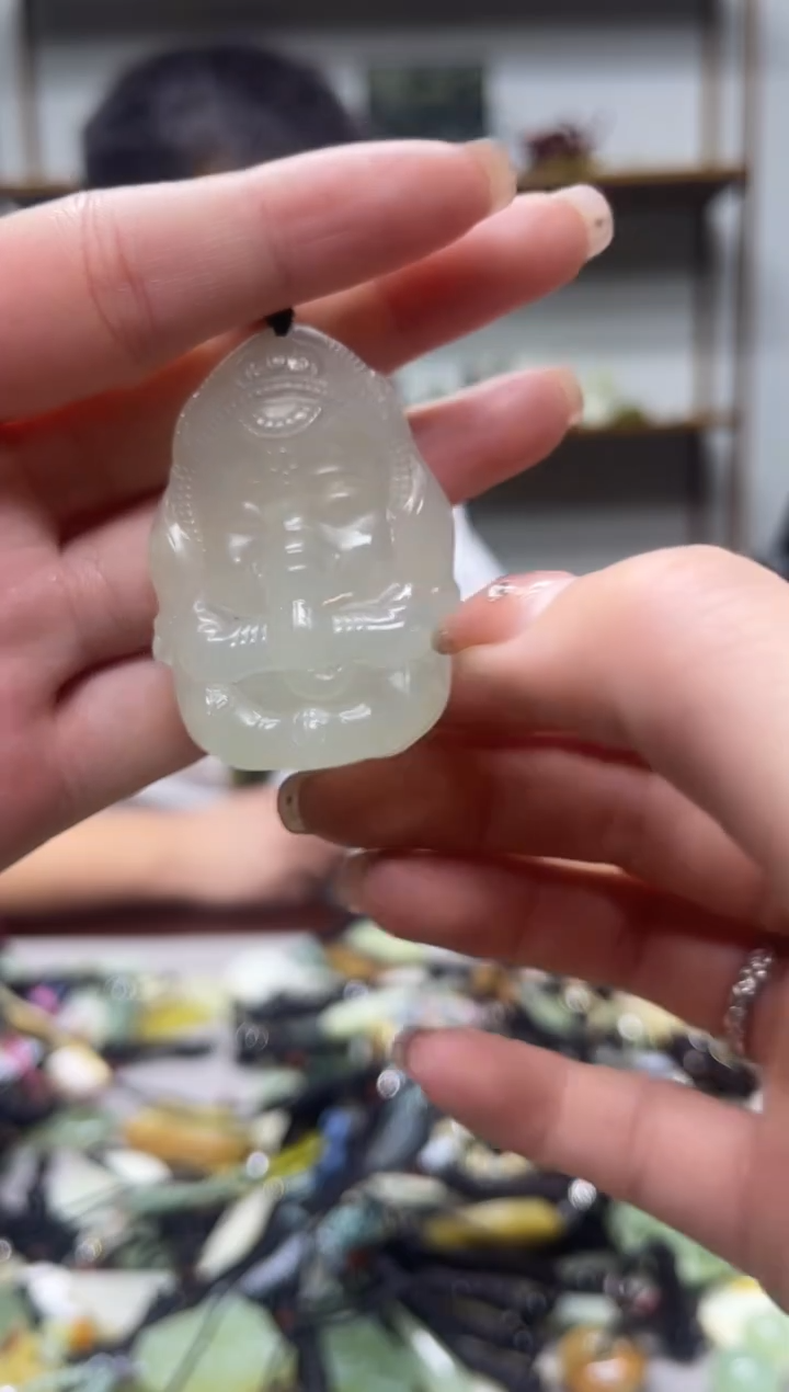 未镶嵌岫玉吊坠·