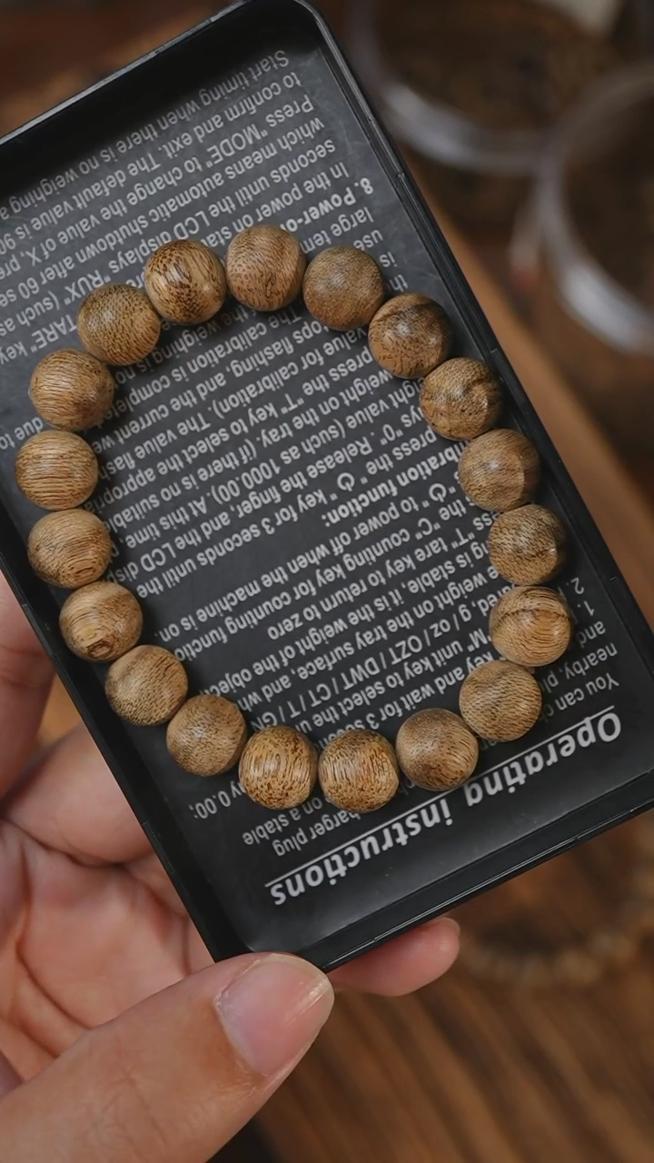 【闪购商品】沉香手串柬埔寨虫漏沉香1.1/10克