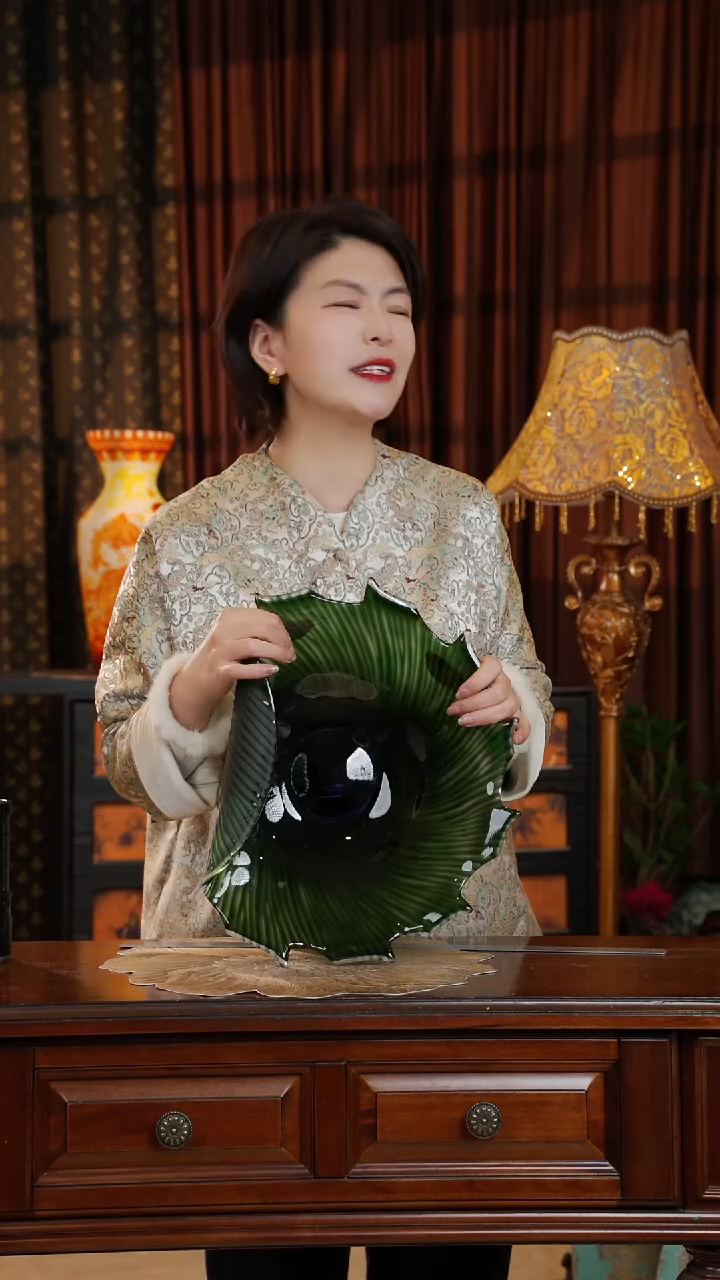 琉璃磨刻--翠螺-微瑕