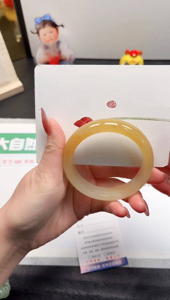 【闪购商品】石英质玉手镯未镶嵌8-58