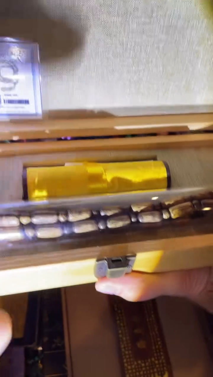 【闪购商品】一一一一一一沉黄108