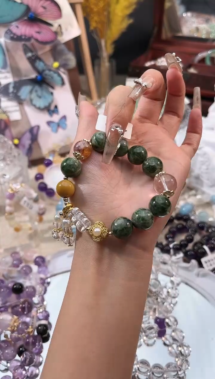 【闪购商品】水晶手链未镶嵌多样性发货颜色微差发其一