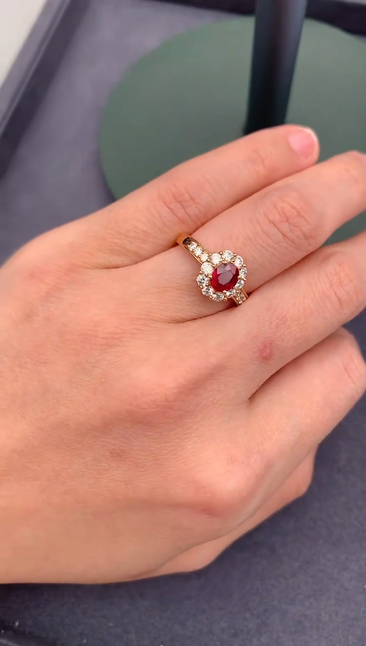【闪购商品】红宝石戒指18K金镶嵌86分红宝石戒指