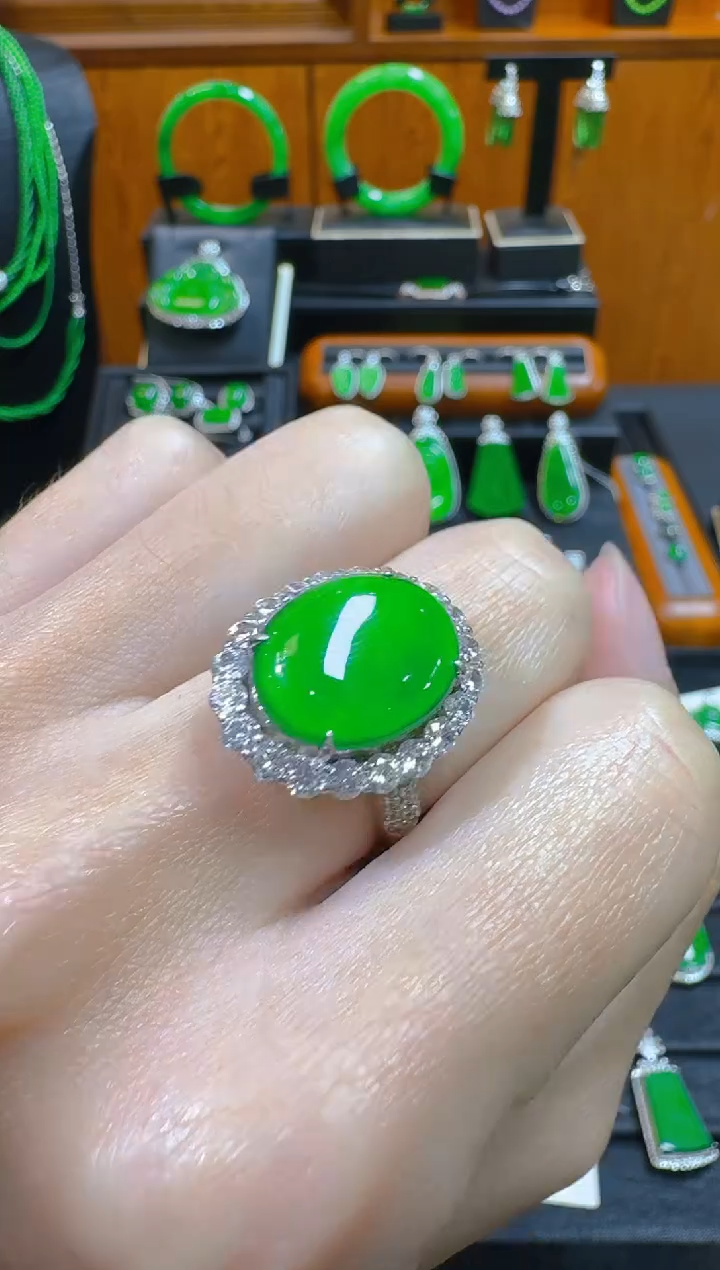 【闪购商品】翡翠耳饰银S925镶嵌天然A货翡翠