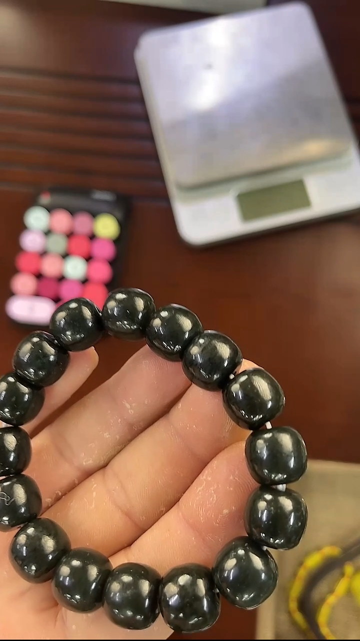 未镶嵌手链透闪石质玉14