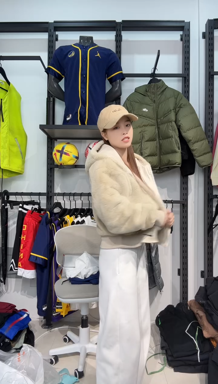 3264闪购编码 Nike/Jordan运动卫衣裤以直播间过款为准 尺码  l