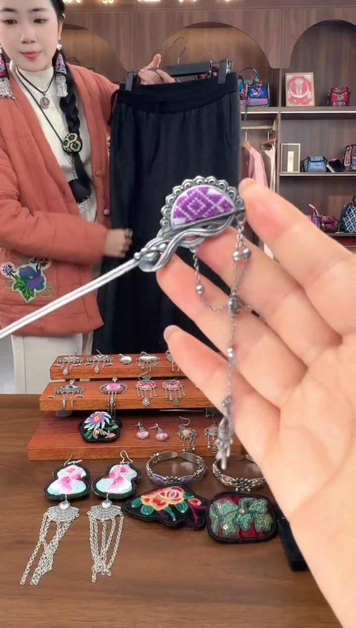 刺绣扶光苗绣传承08