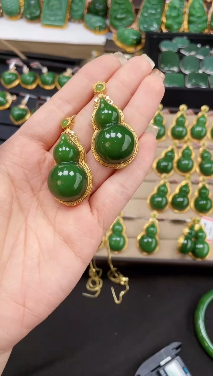 【闪购商品】和田玉吊坠18K金镶嵌Z多样性发一