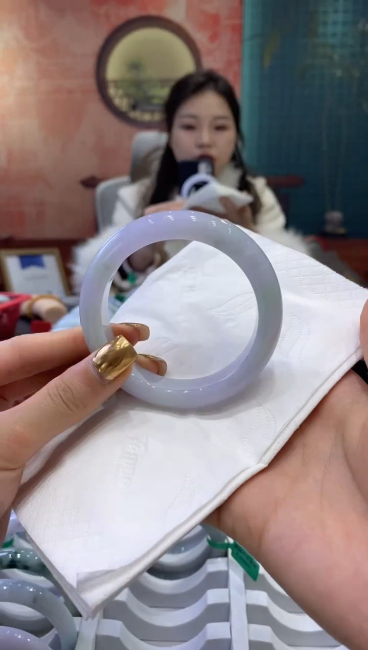 【闪购商品】翡翠手镯未镶嵌多人02567