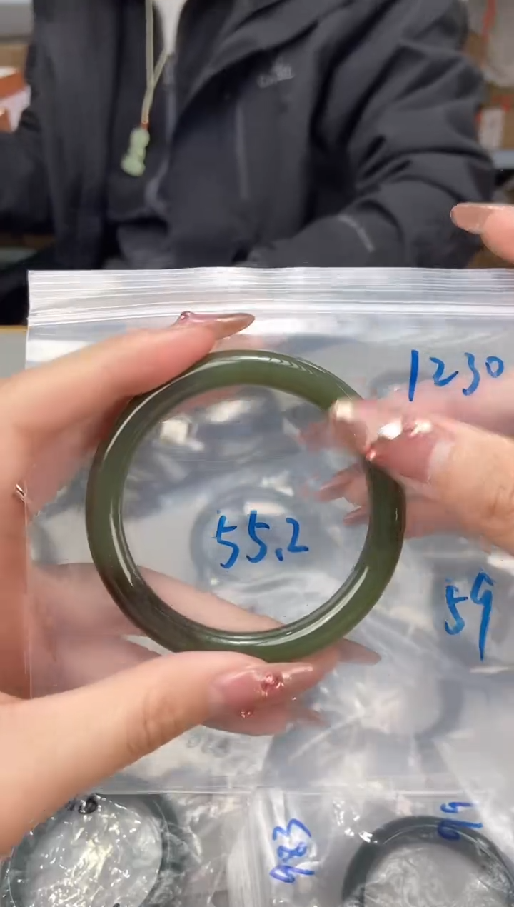 【闪购商品】和田玉手镯未镶嵌天然和田玉手镯1230